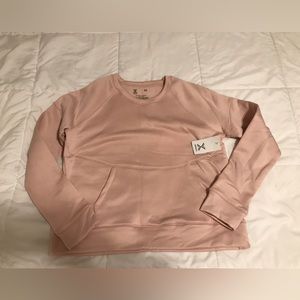 Xersion pullover, new with tag, size medium G